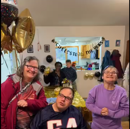 b7ef84bf-e23d-4671-a4c6-e8153207f5a8 image