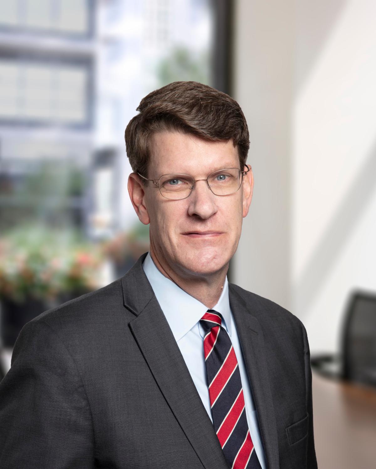 mike-townsend-charles-schwab-corp-june-2021-managing-director-of-legislative-and-regulatory-affairs-biography-legistorm