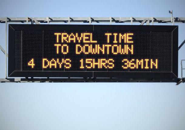 travel time traffic sign