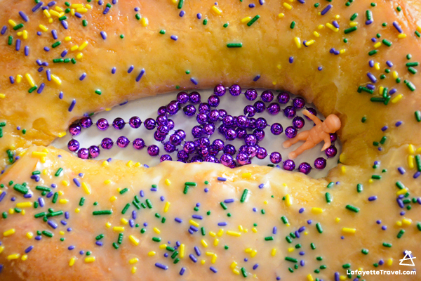 MardiGras_Blog_Body_600x400-KingCake04