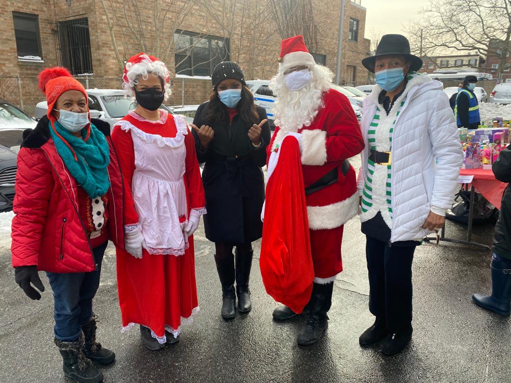 69th PCT comnty council toy distribution-2020-12-23.-2.jpg