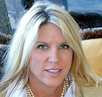 Stephanie Evans