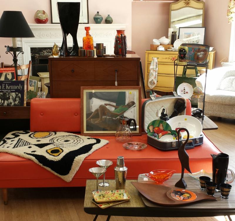 Sale at Bloomin' Upscale Resale Shop