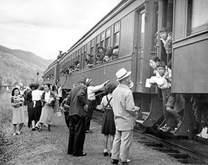 Leaving Vancouver by Leonard Frank