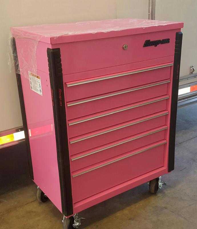 Small pink snap on tool box Clearance
